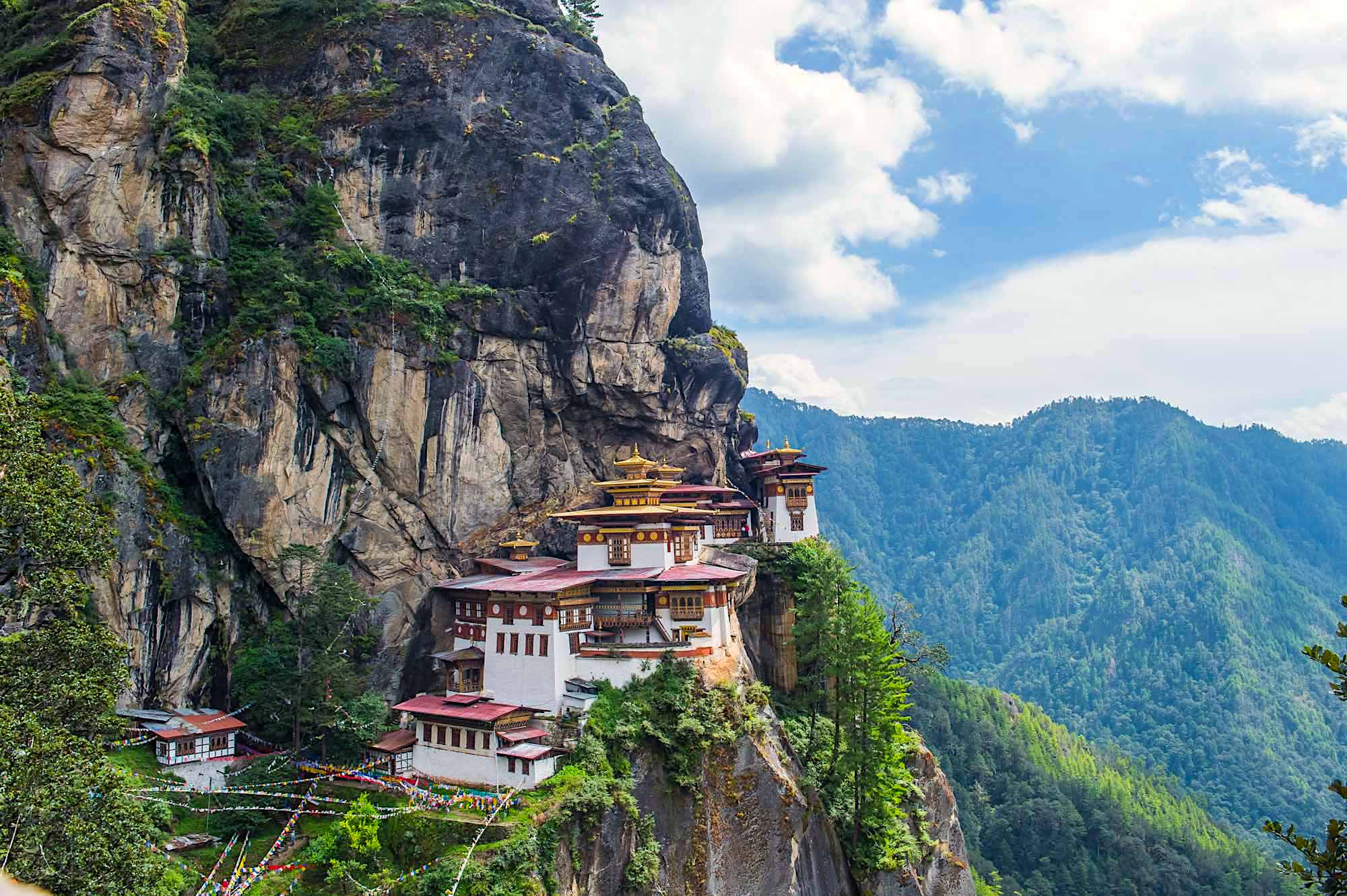 bhutan travel 2022