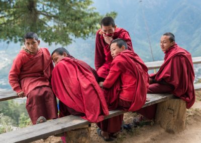 5 Monks On A Break