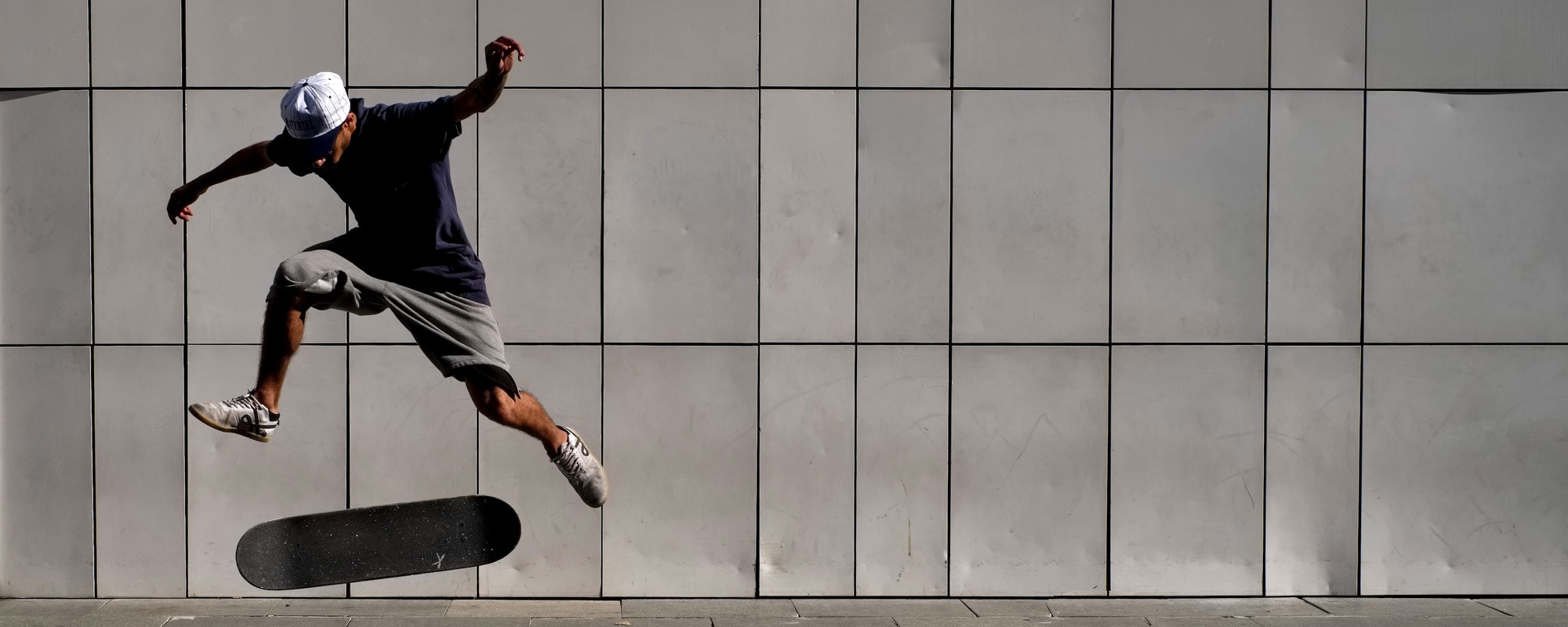 25 Photo Workshop Adventures Laurie Cohen Barcelona Street