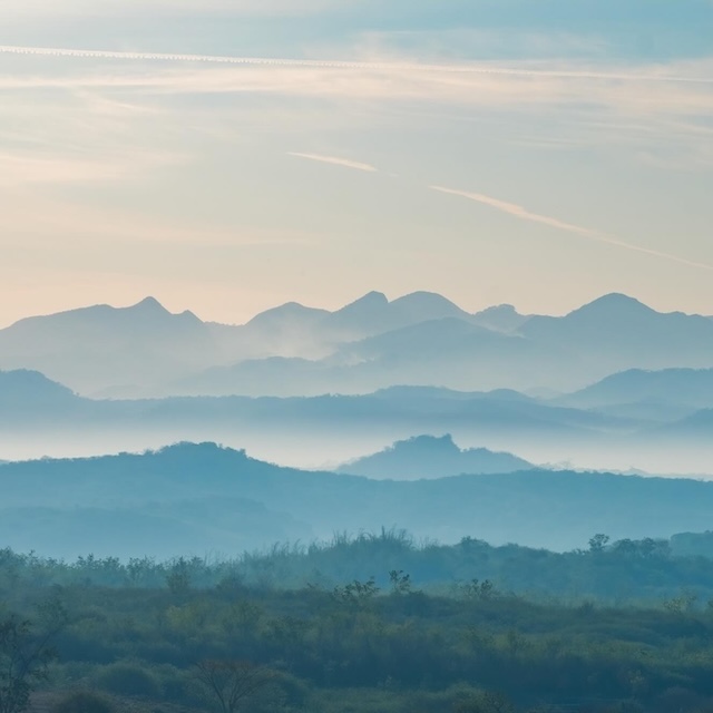 047 MORNING BLISS Michael Chinnici Vanishing Cuba Photo Workshop Adventures Square