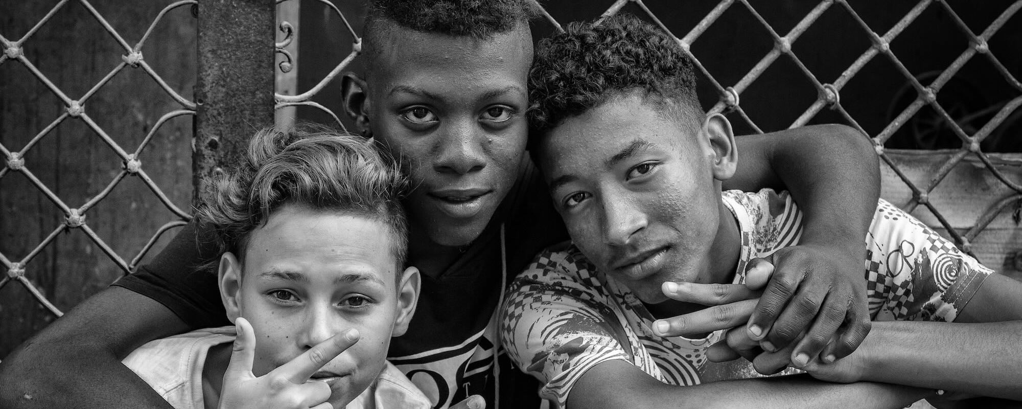 242 COLORBLIND 26 Michael Chinnici Vanishing Cuba Photo Workshop Adventures Pano